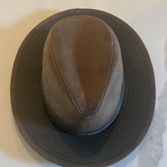 Dorfman Pacific Co. Twill hat w/ leathered & studded detail & vented Size Med - Picture 2 of 9
